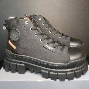 NWOT Palladium Revolt HI TX Black on Black